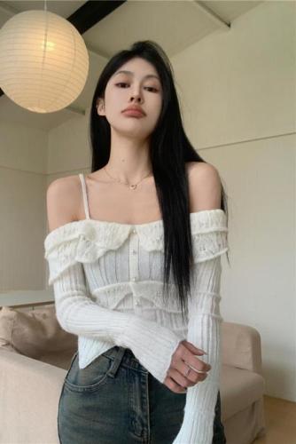 Actual shot of spring and autumn new style delicate soft glutinous stitching pure desire one-shoulder sweater knitted top for women