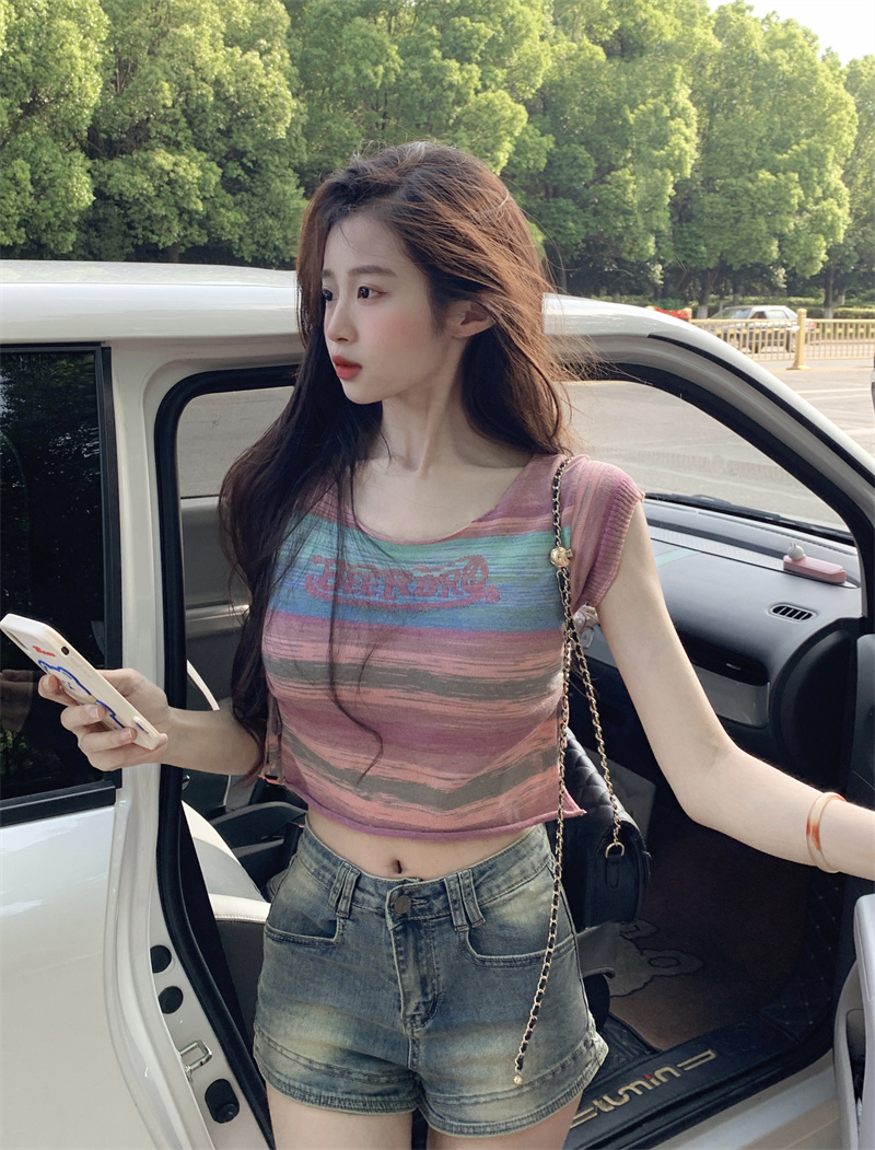 Set of versatile striped sweater for women, slim short-sleeved top + versatile denim shorts