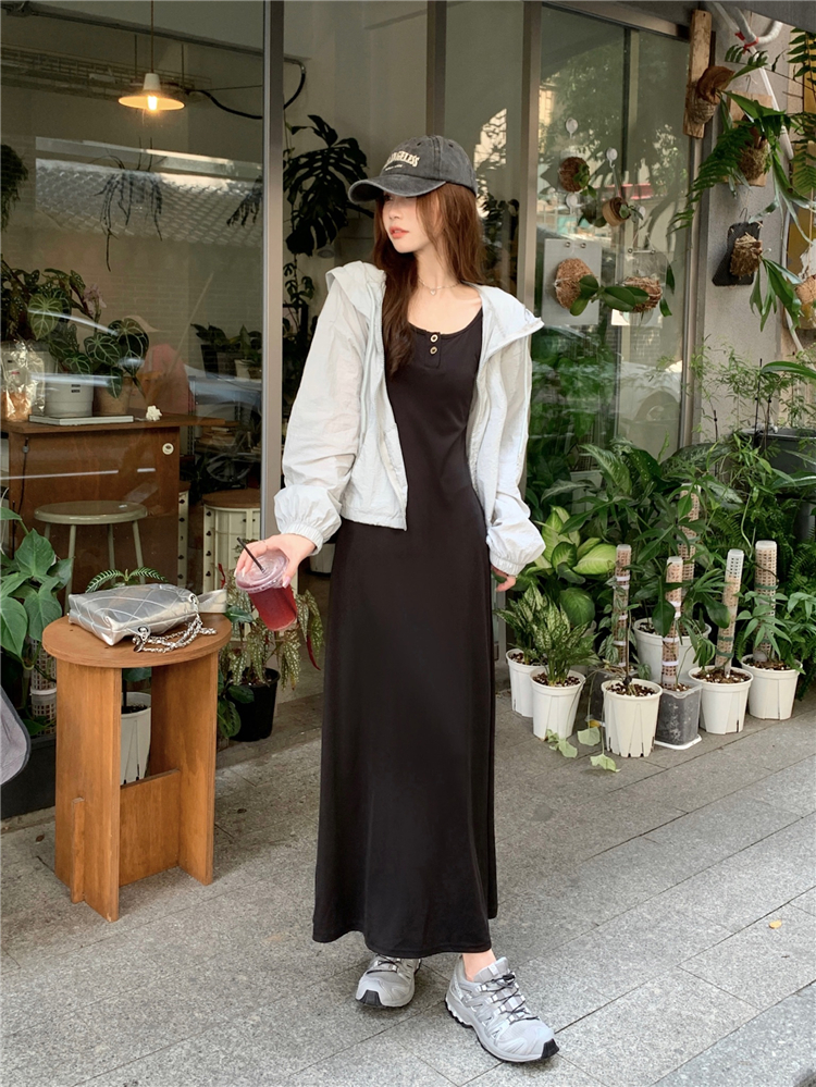 Real shot!  Black vest dress for women, slim, versatile, sleeveless dress, sun protection cardigan, short jacket, two-piece set