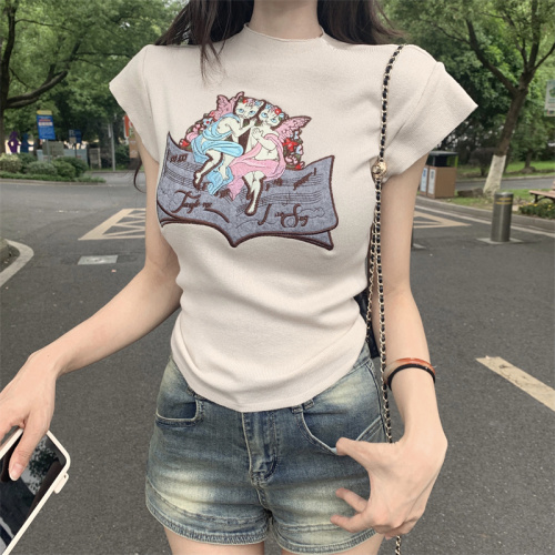 Cat Heavy Industry Embroidered Short Sleeve T-shirt Summer Design Slim Round Neck Short Knitted Top + Denim Shorts