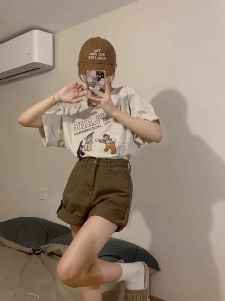 Suit summer new versatile loose cartoon print short-sleeved T-shirt + high-waist curled shorts