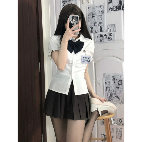 South Korean schoolgirl fresh and sweet college style age-reducing two-piece versatile suit for women with short sleeves and waist