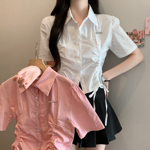 New short-sleeved shirt for women with drawstring design, chic short top + pleated skirt two-piece set