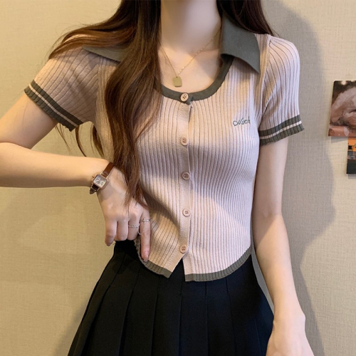 Suit of thin knitted sweater, Polo collar, right shoulder, short-sleeved T-shirt for women, chic summer shirt + black pleated skirt