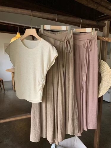 Slim, flesh-covering casual suit, summer dress for women, gentle style, street-style breasts, short-sleeved T-shirt, wide-leg skirt, pants, two-piece set