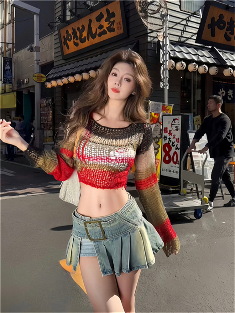 Real shot of thick knitted sweater printed American hottie hollow backless loose contrasting color short sweater for women