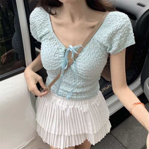 Sweet girl square neck short-sleeved knitted T-shirt top for women + high-waisted slimming puffy skirt two-piece set