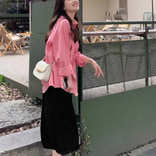 Early spring new style tea-style complete set of salt-style outfits to look slimming, cover the flesh, sweet and spicy, age-reducing shirt, denim skirt suit for women