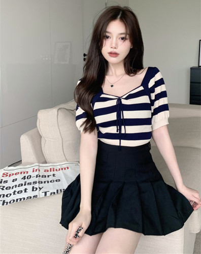 Summer new style striped knitted T-shirt square collar slim fit top + black pleated skirt two-piece set