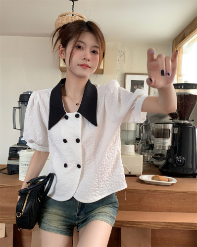 Real shot of small fragrant style double-breasted short-sleeved shirt for women summer 2024 new design contrasting color lapel style top