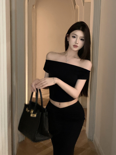 Real shot of retro sexy one-line off-shoulder top T-shirt + high waist bag hip fishtail skirt two-piece set for women