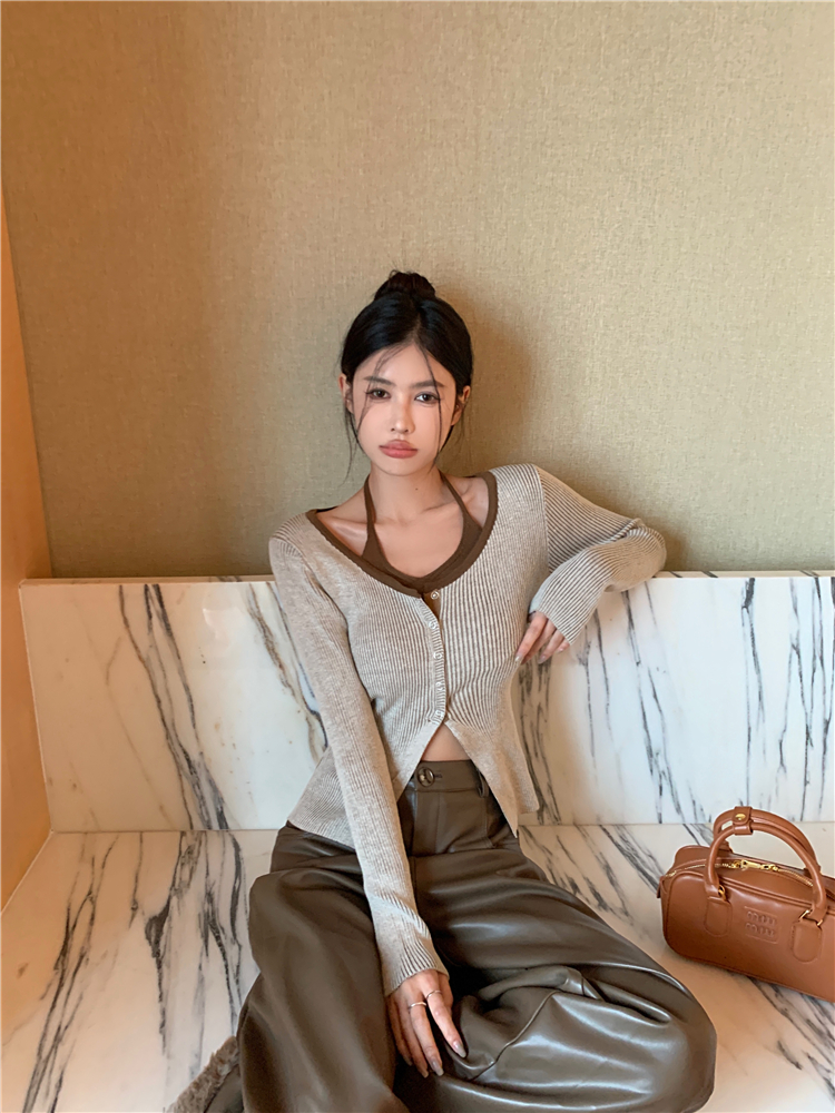 Real shot of fake two-piece halter neck long-sleeved sweater for women with autumn design slit slim fit top