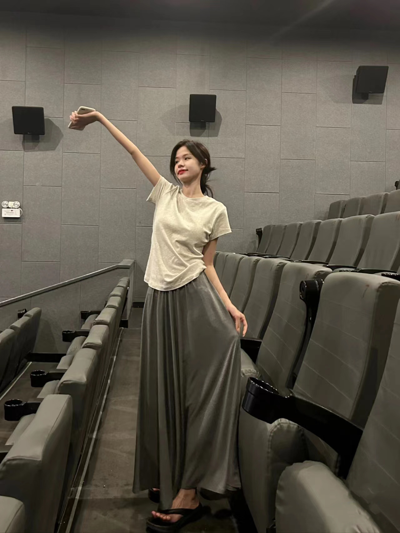 French gray high-waisted skirt for women, summer draping skirt, slimming, wide swing, A-line mid-length skirt, long skirt