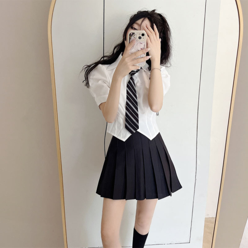 Lady's skirt shirt suit-summer anti-exposure solid color short skirt high waist pleated skirt two-piece set