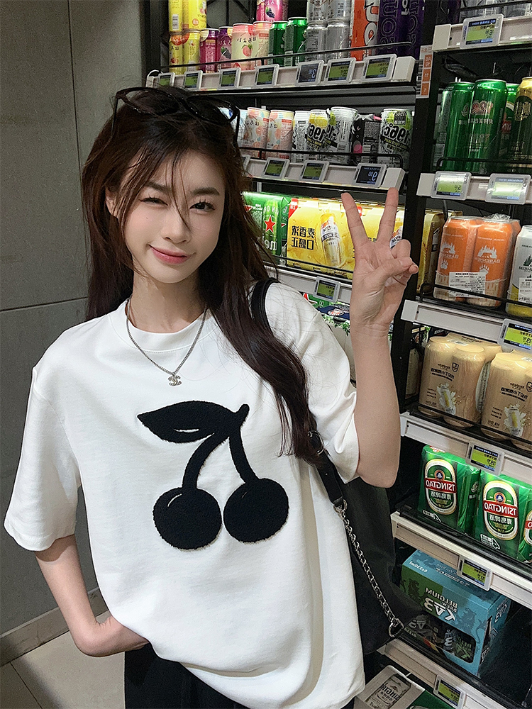 Actual shot of early spring Korean chic simple cherry towel embroidered loose and versatile T-shirt