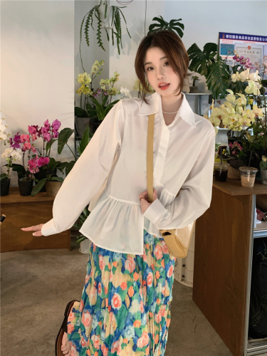 Real shot!  French platycodon white long-sleeved shirt with retro atmosphere floral skirt two-piece set for women