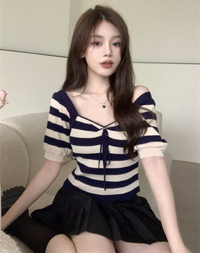 Summer new style striped knitted T-shirt square collar slim fit top + black pleated skirt two-piece set