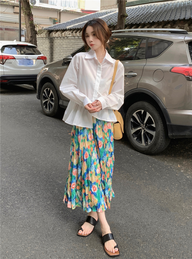 Real shot!  French platycodon white long-sleeved shirt with retro atmosphere floral skirt two-piece set for women