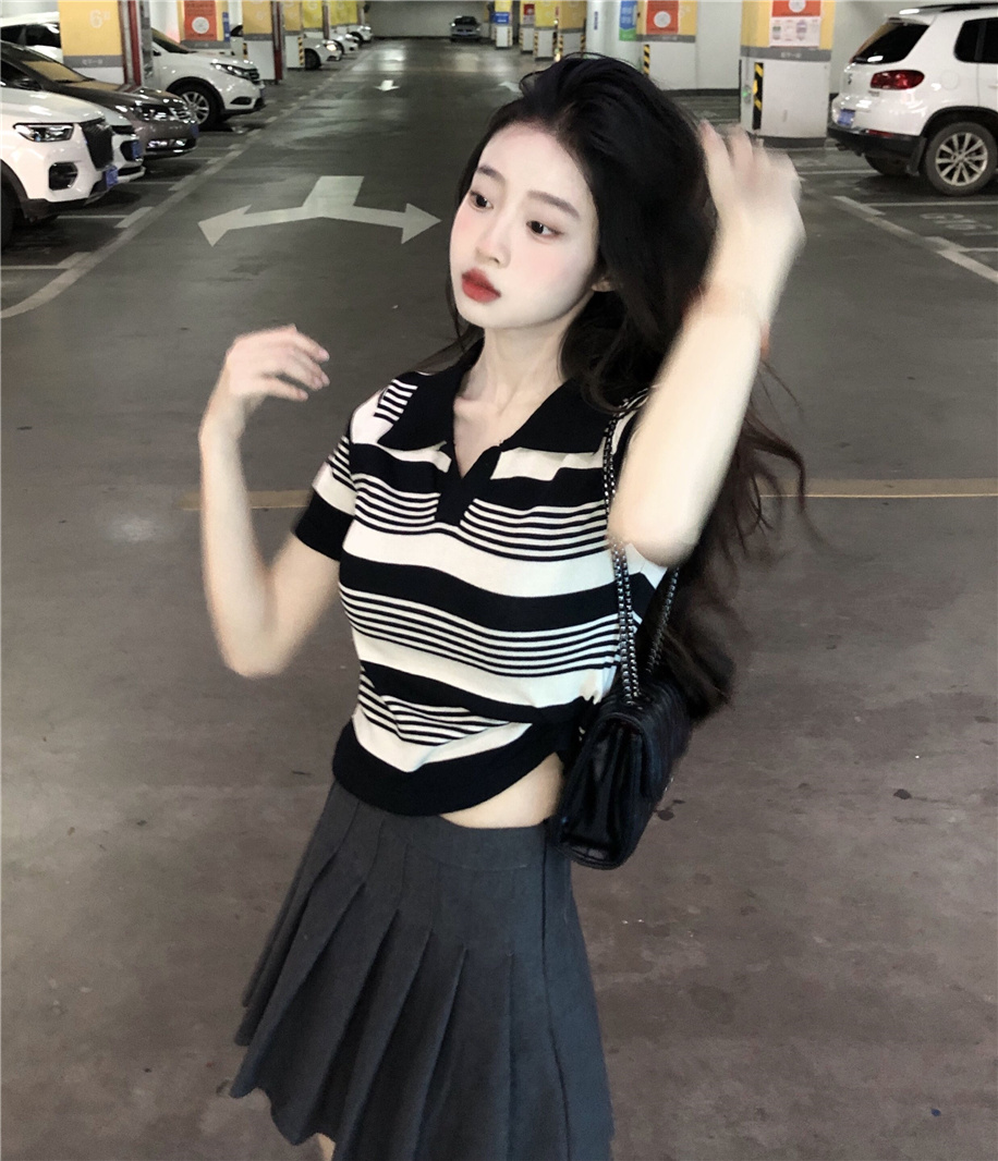 Suit summer new striped sweater POLO shirt short-sleeved top for women + black pleated skirt two-piece set