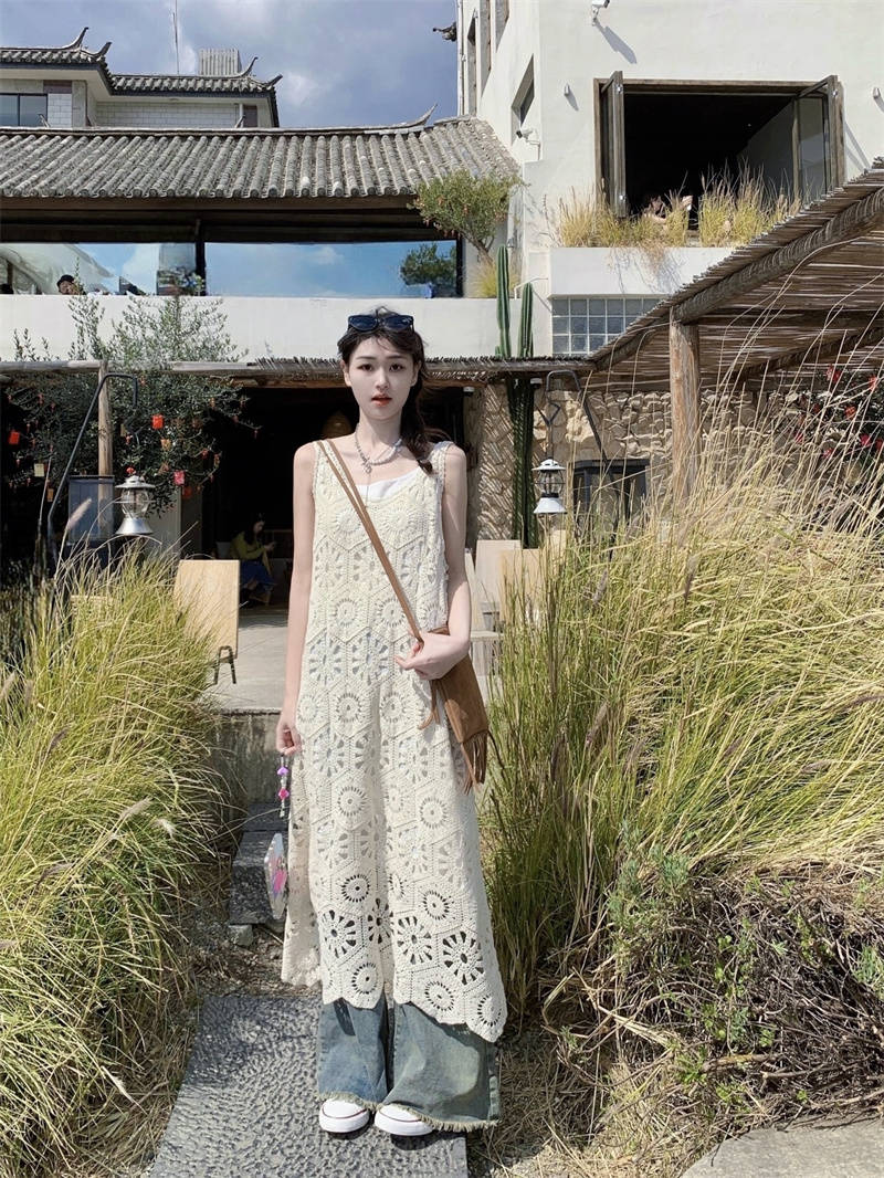 Real shot of crochet retro stacked dress for spring and summer hollow knitted A-line long skirt with elegant sleeveless suspender skirt