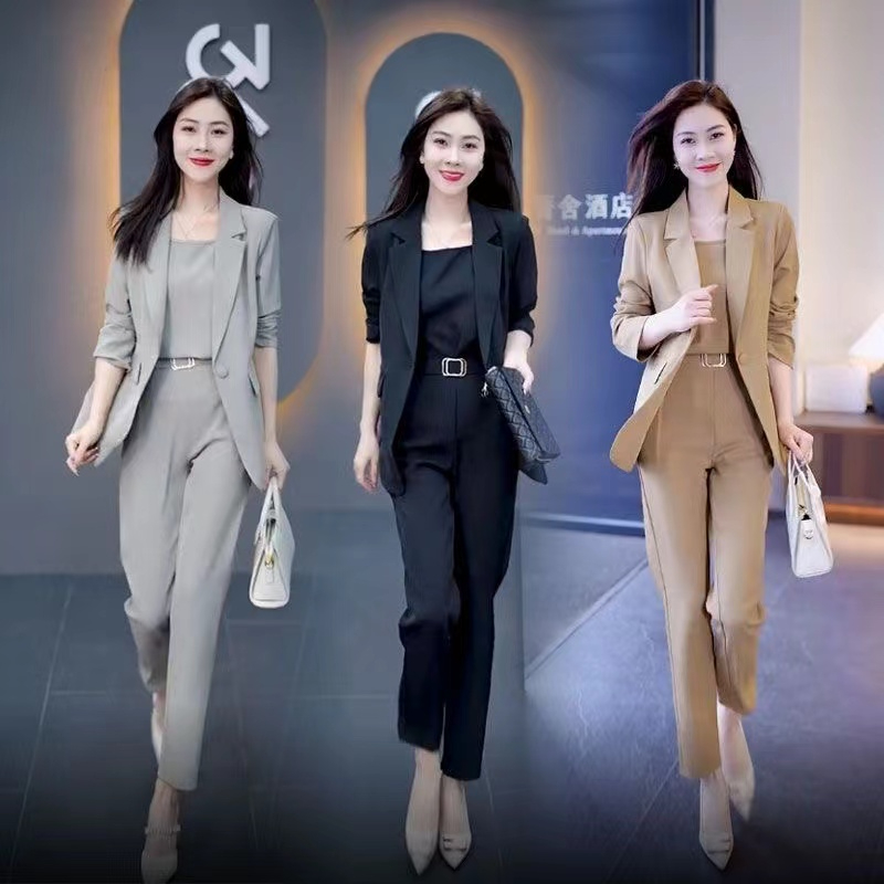 休閒時尚套裝女裝洋氣西裝2024春裝新款氣質減齡職業裝西服三件套
