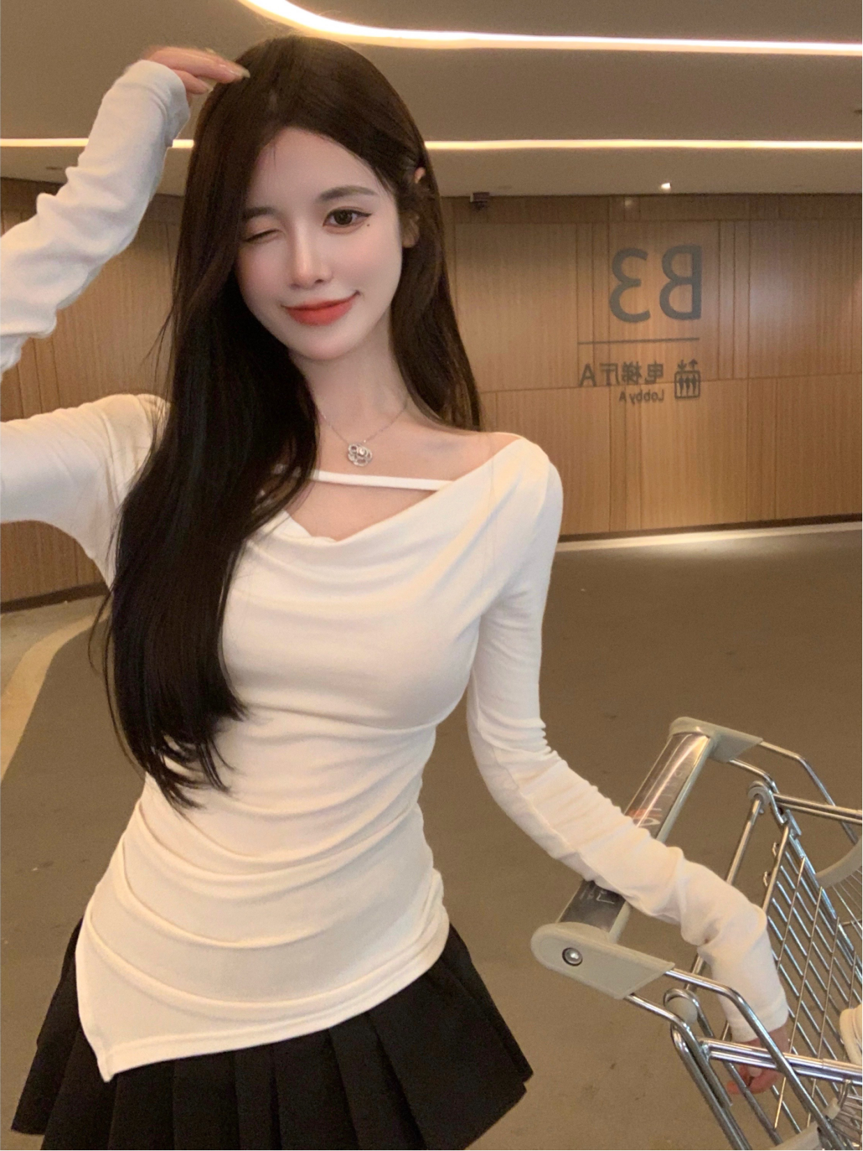 T恤女純欲緊身不規則設計感小眾白色修身長袖內搭打底衫春夏上衣
