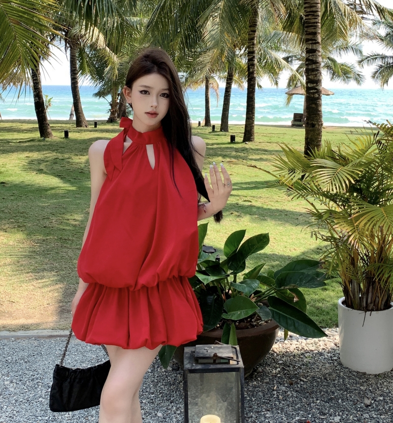 實拍 春夏新款女神范紅色掛脖花苞連衣裙女