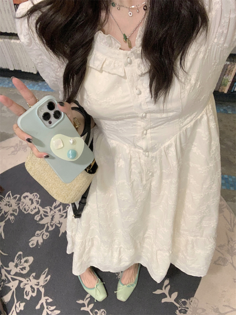 實拍#法式復古重工刺繡米色溫柔仙女連衣裙顯瘦花邊領長裙女