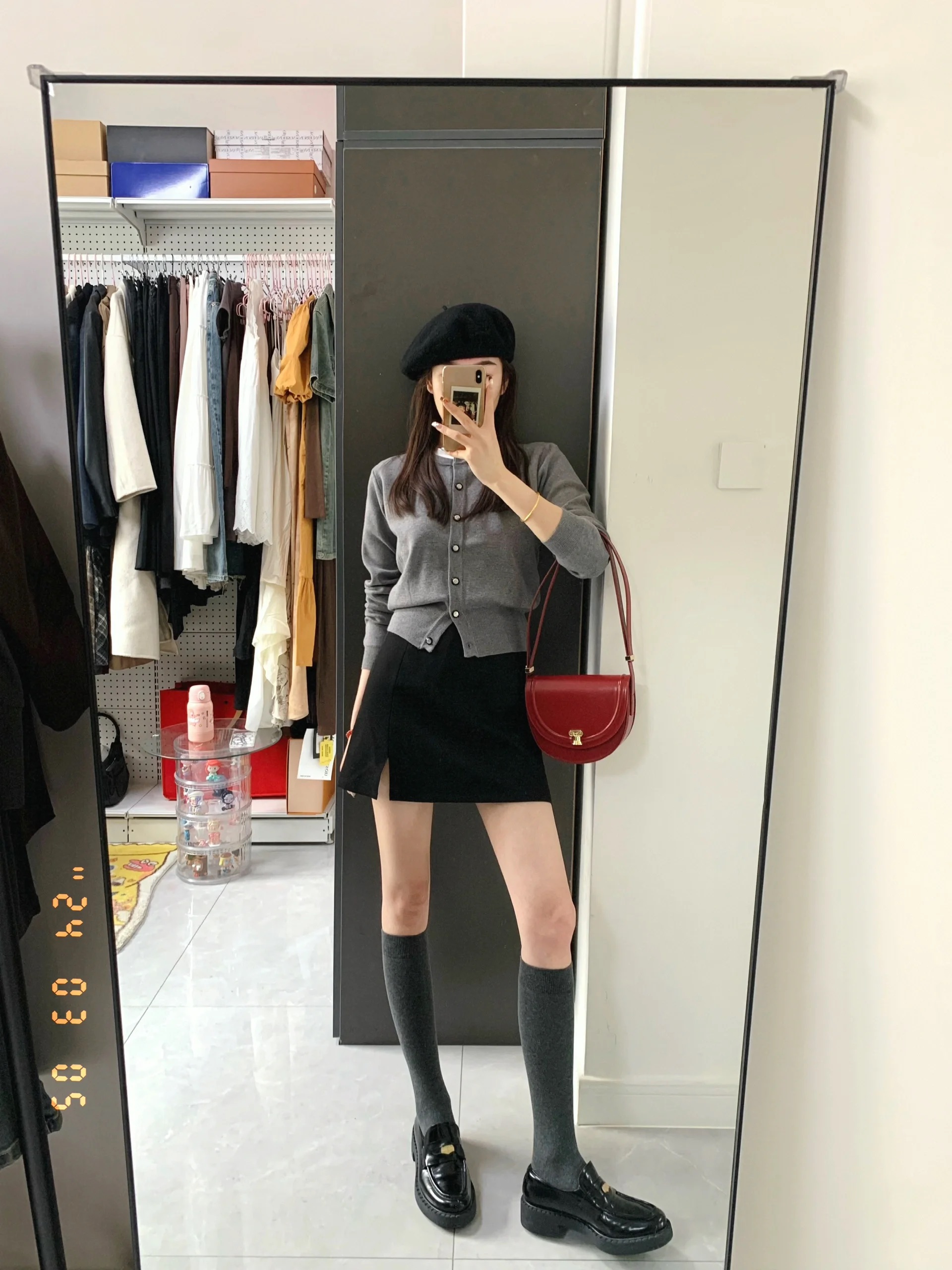 春季新款穿搭灰色針織衫黑色毛呢半身裙氣質女高腰包臀裙兩件套裝