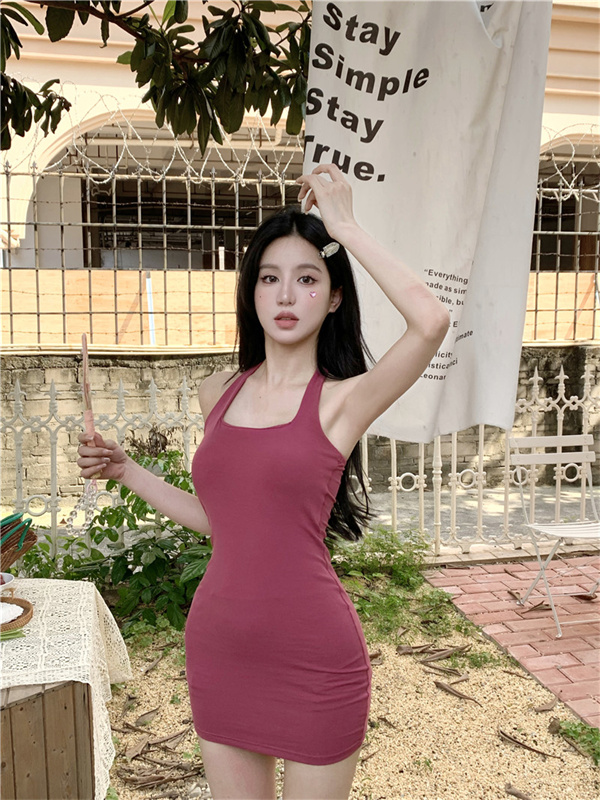 實拍 掛脖性感修身包臀露背連衣裙