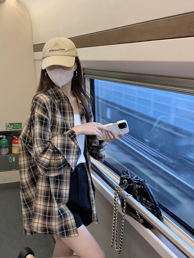 早秋復古格子襯衫女夏季薄款設計感上衣寬鬆慵懶風防曬襯衣外套
