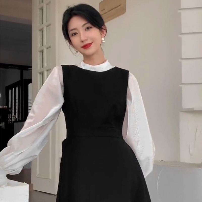 法式襯衫背帶連衣裙女裝兩件套2024年春季新款赫本風高級感長裙子