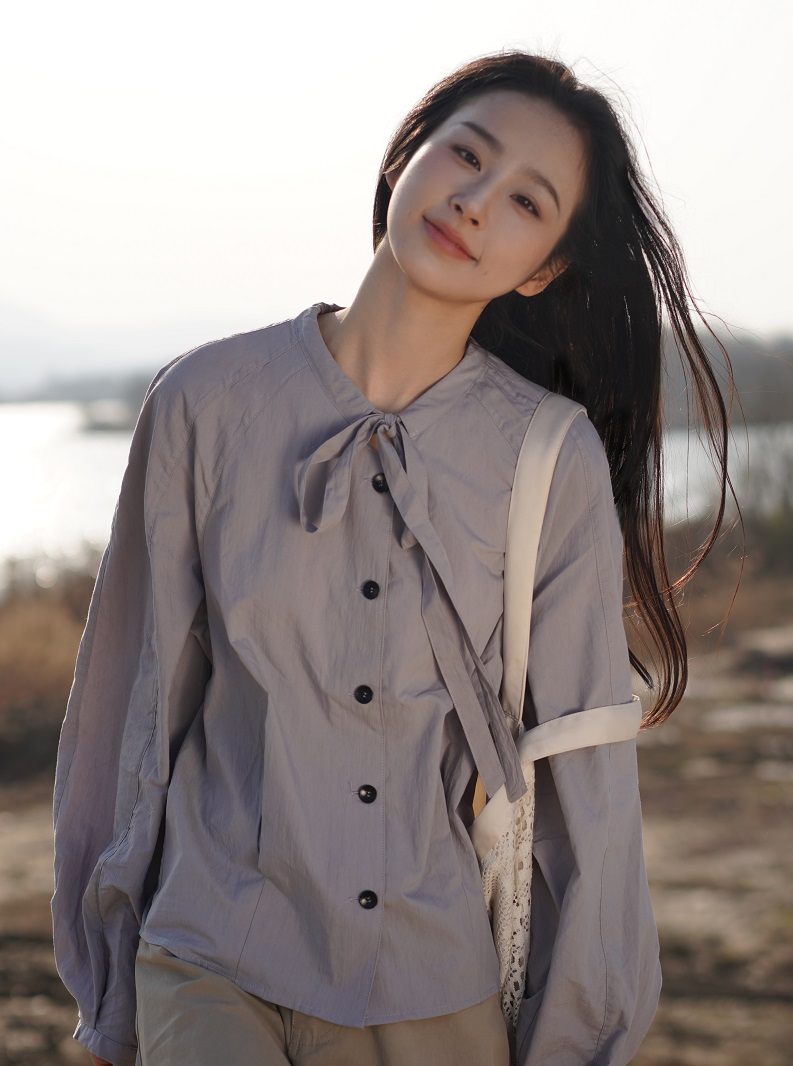 Real shot of pleated raglan micro-bubble retro goddess waist slimming bow shirt top
