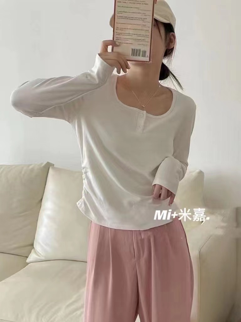 修身打底衫長袖t恤女春秋裝2024年新款褶皺正肩美式內搭辣妹上衣