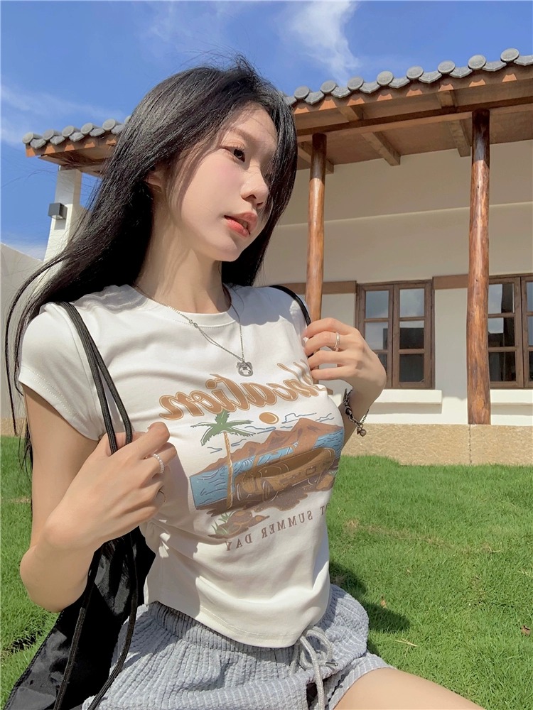 辣妹字母印花短袖T恤女夏季小眾褶皺修身顯瘦打底衫短款圓領