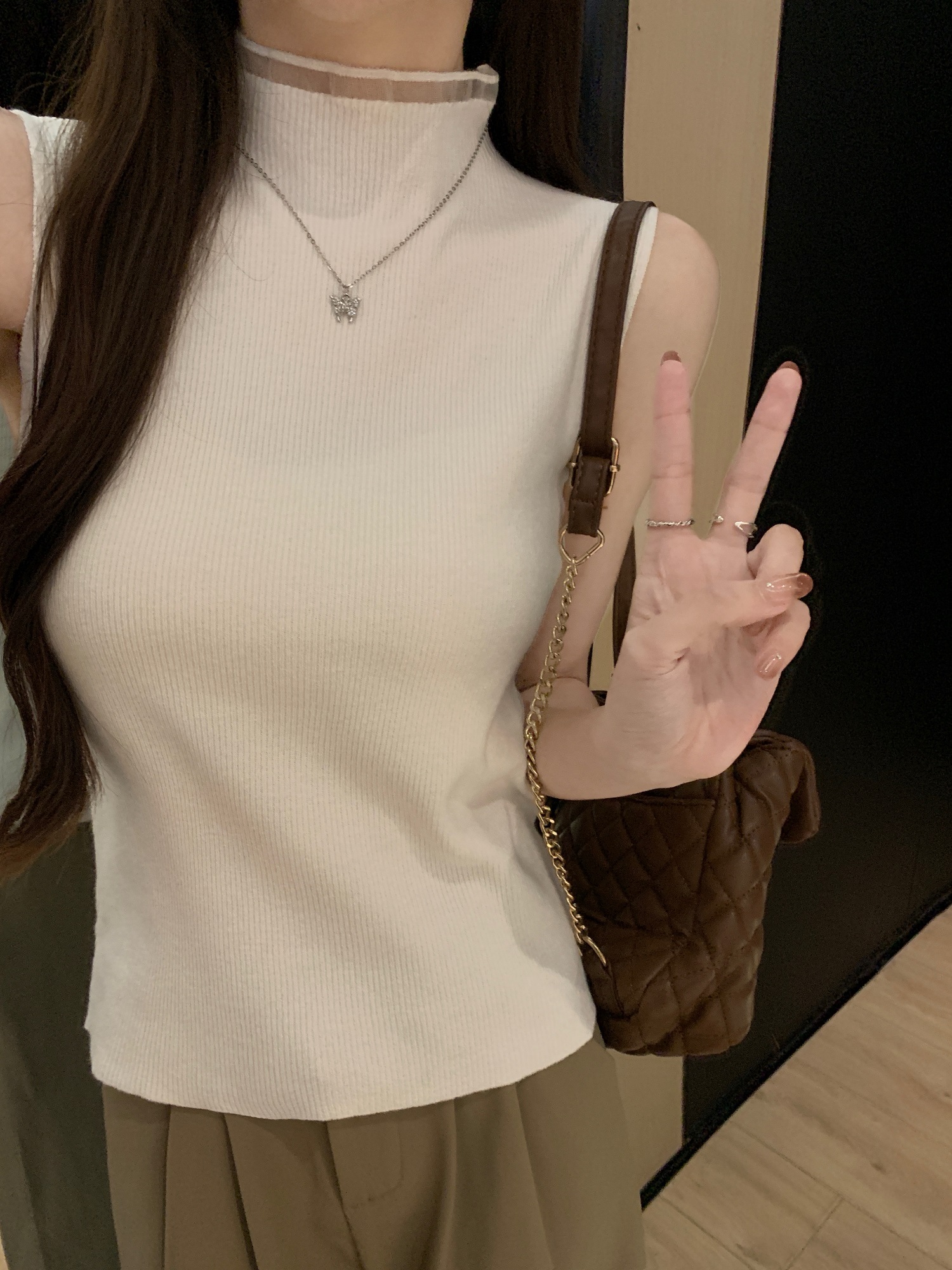 實拍半高領背心女新款修身內搭打底衫蕾絲花邊針織無袖上衣