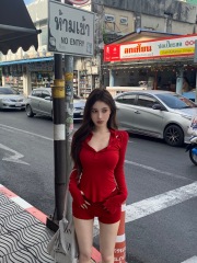Actual shoot red slimming and figure-flattering crew neck long-sleeved Talarde red series clothing matching top two-piece set