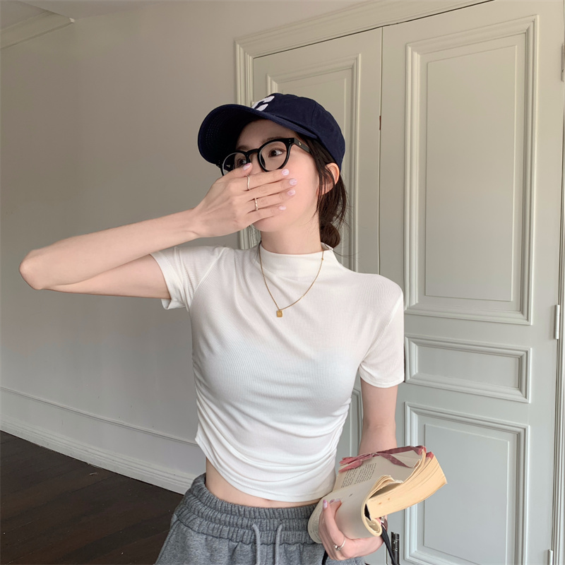 半高領短款黑色緊身上衣女裝新款2024夏季設計感小眾短袖t恤女