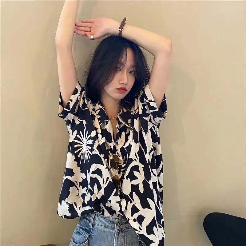 鹽系復古桔梗印花襯衫女夏港味chic溫柔設計感原宿BF風半袖襯衣潮