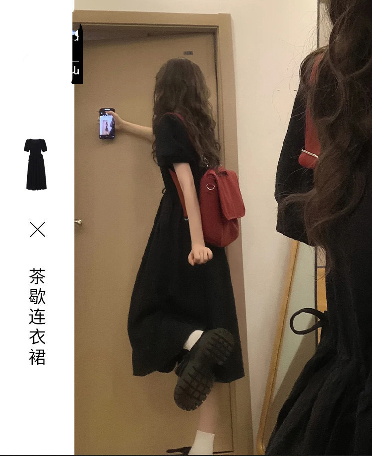 茶歇法式赫本風黑色泡泡袖連衣裙子女夏季新款小個子顯瘦長裙
