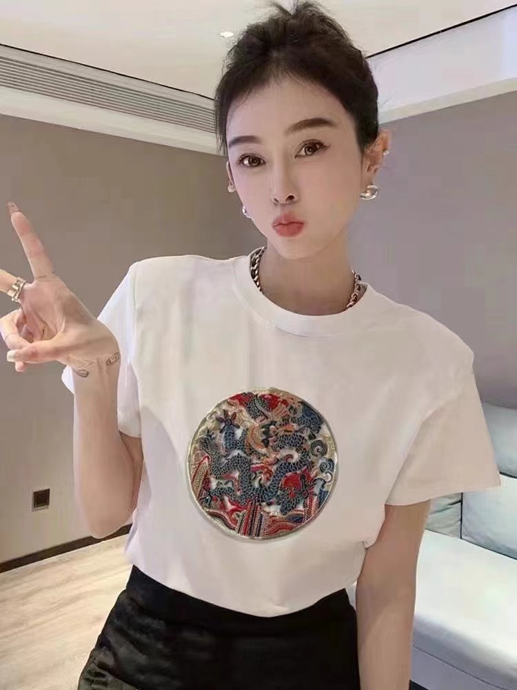 2024春夏新款新中式刺繡設計短袖T恤女寬鬆顯瘦百搭獨特别致上衣