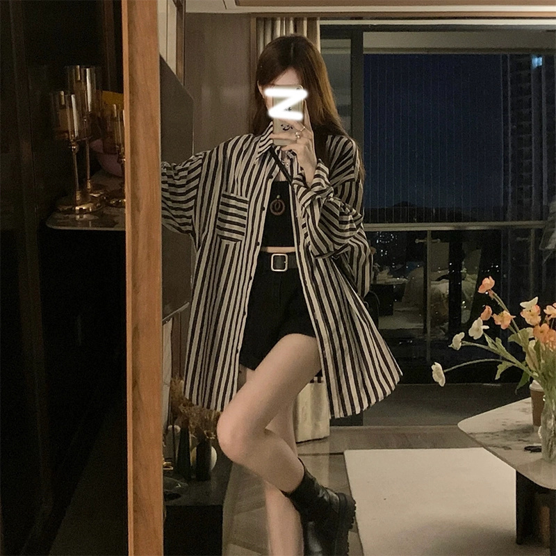 防曬條紋襯衫女夏季新款設計感小眾長袖休閒慵懶風寬鬆外套襯衣潮