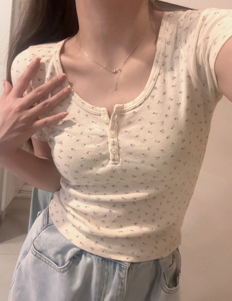 甜美碎花短袖正肩短款上衣女夏季修身設計感小眾百搭t恤修身