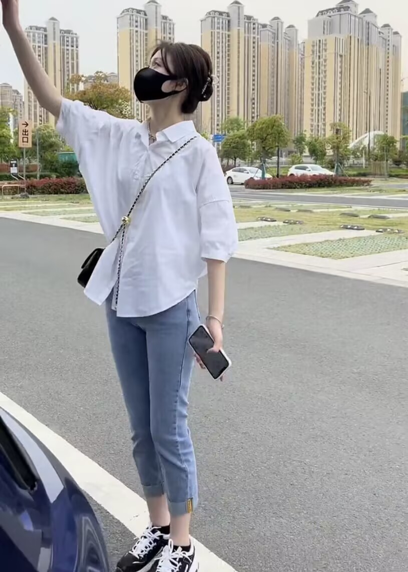 歐貨後背鏤空襯衫女夏季小清新甜美小衫褶皺減齡小眾寬鬆百搭上衣