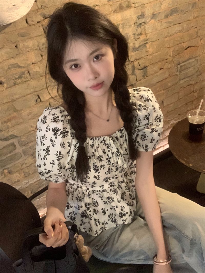 實拍~復古港味小方領顯瘦泡泡袖收腰碎花襯衫女