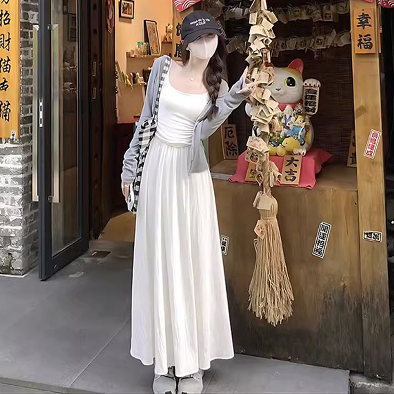 小個子法式白色吊帶連衣裙子女春裝2024新款氣質海邊度假沙灘長裙