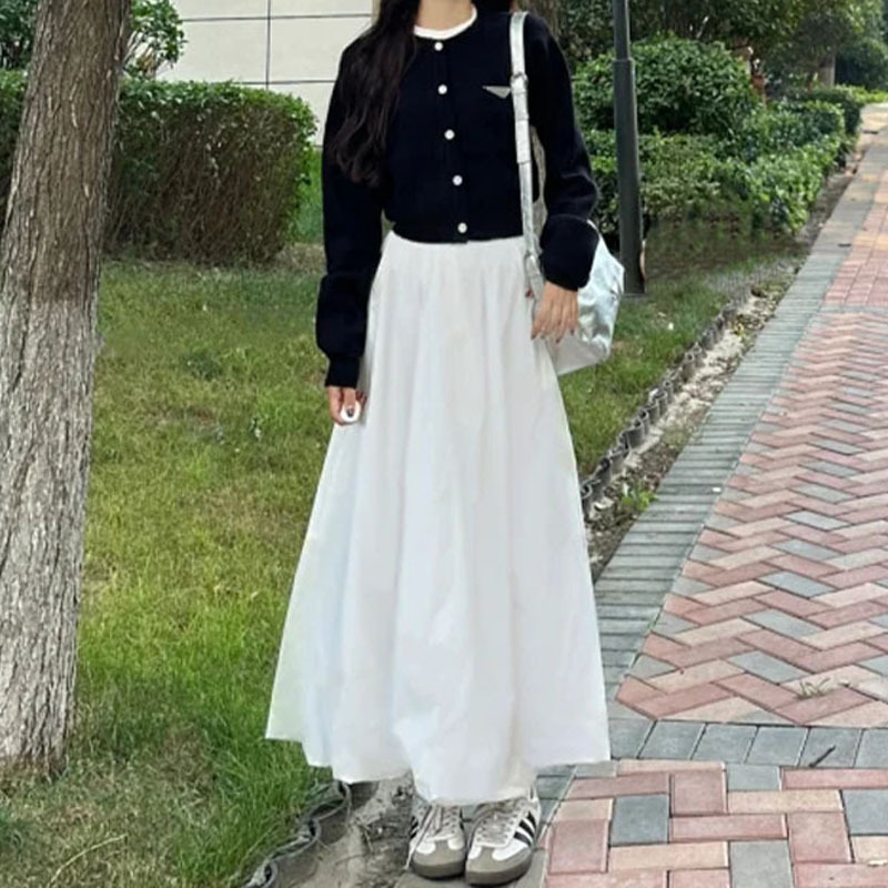 冷淡系高級感針織開衫深春冬2024新款黑色毛衣女短款外套長袖上衣