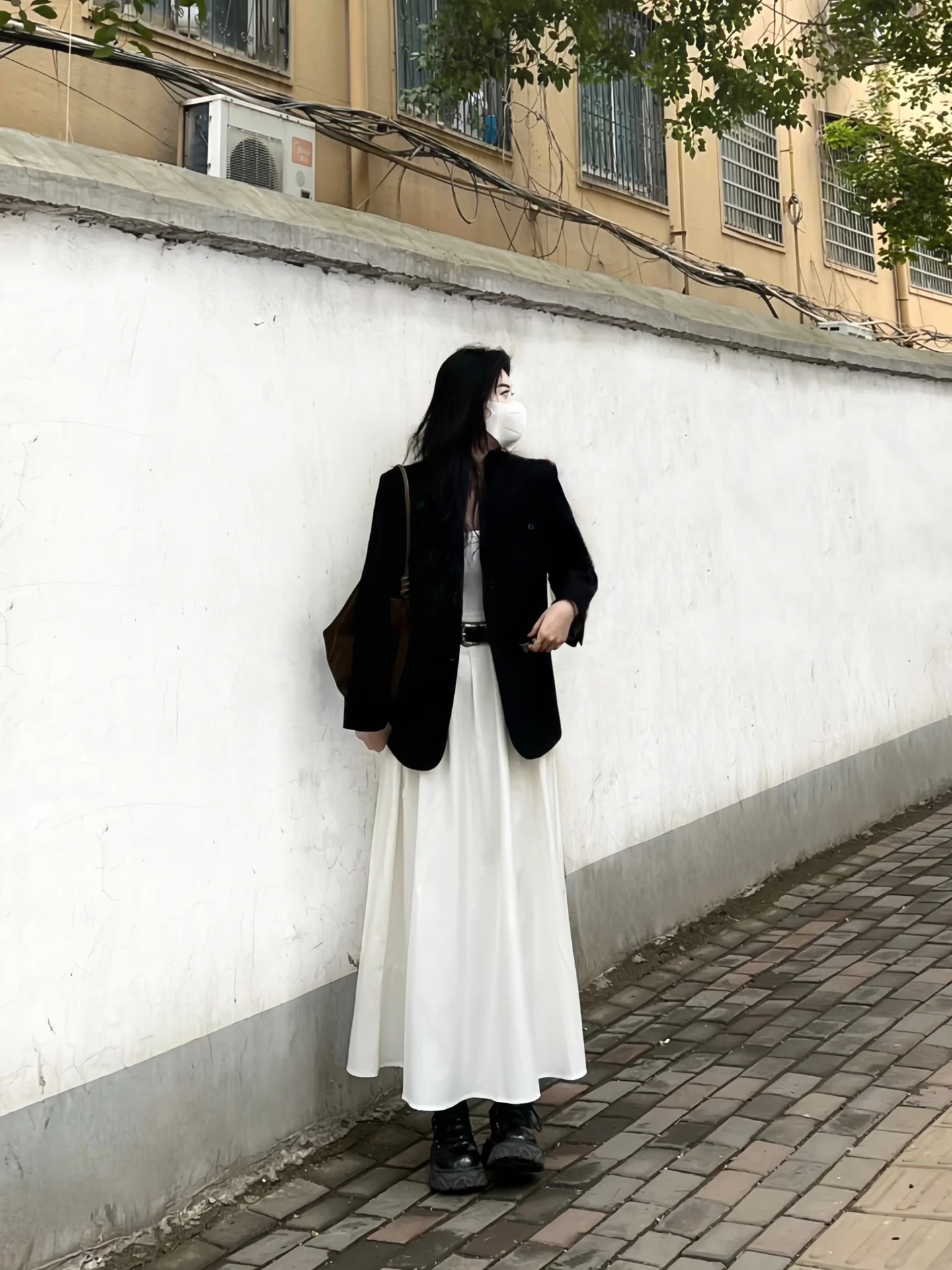 春季新款小個子穿搭黑色西裝吊帶半身裙氣質輕熟高級感兩件套裝女
