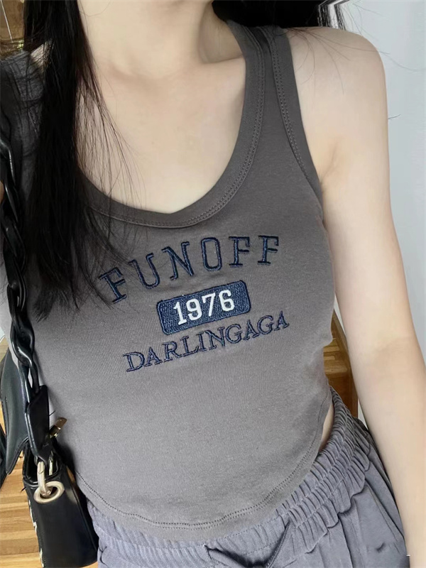 辣妹無袖無胸墊美背打底吊帶背心女夏季美式新款字母百搭刺繡上衣