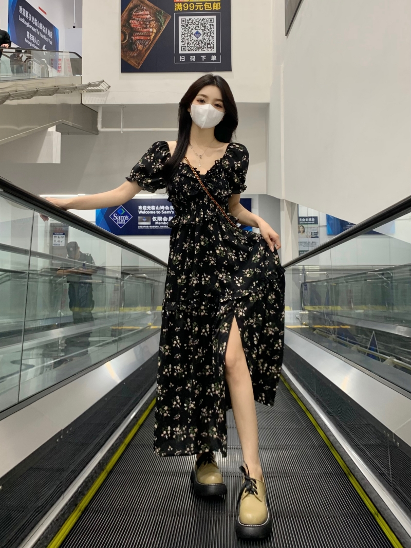 大碼女裝碎花吊帶連衣裙子女夏季溫柔風法式氣質高級感長款茶歇裙